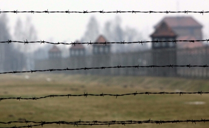 Giorno della Memoria. Fiom: solidarietà ad Amnesty International, Emergency, Medici senza Frontiere, Croce Rossa Italiana e Anpi per scritte ignobili